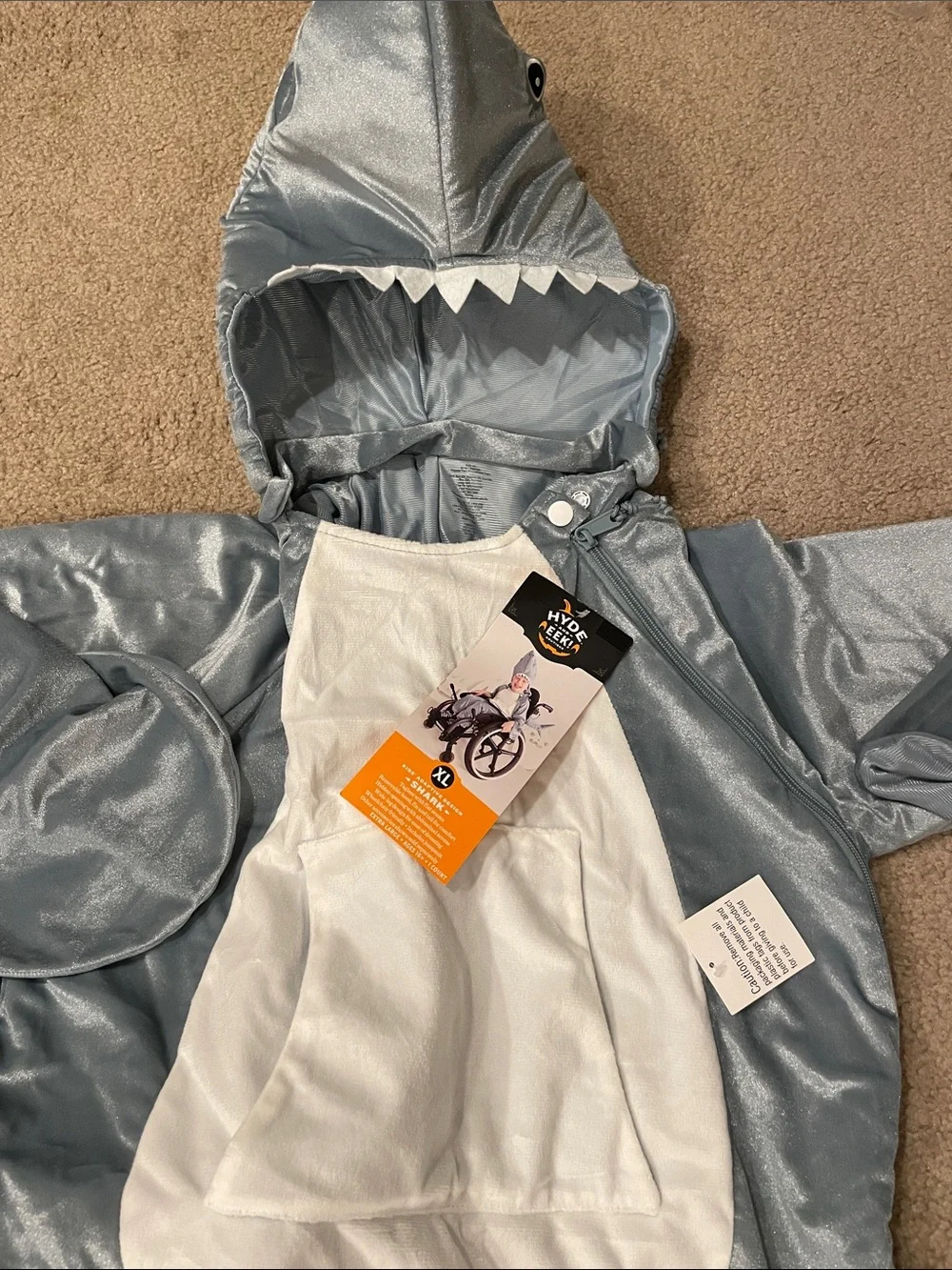 NWT Hyde and Eek Kids Shark Costume with removable fin, adaptive design - xl